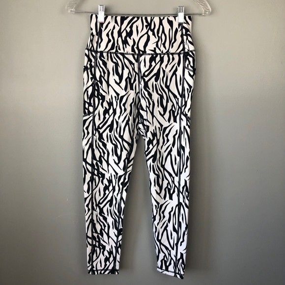 Zyia Active Pants - Zyia Active Safari Brilliant High Rise 7/8 Leggings Zebra Size M 6/8 Black